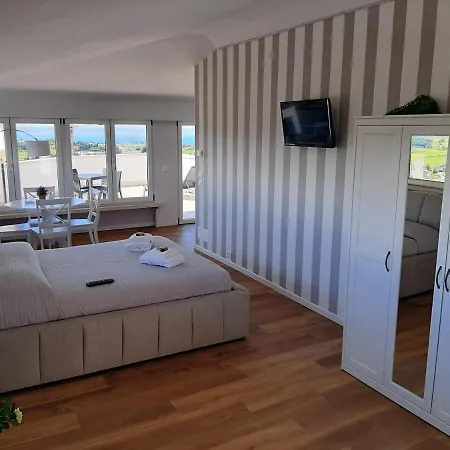 Panoramic Suite Cavaion Veronese Exterior photo